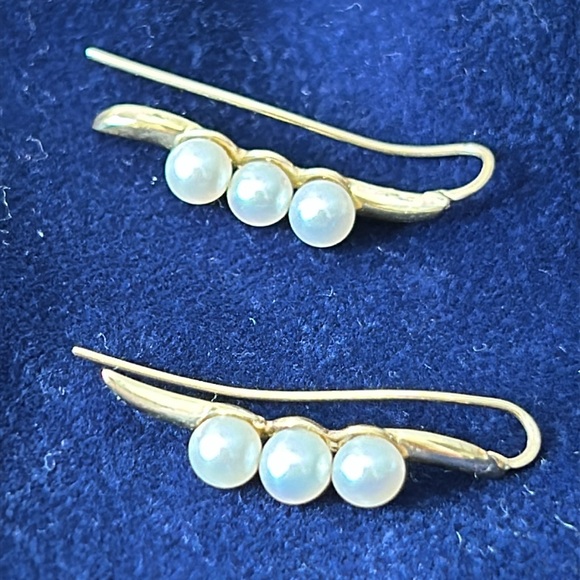 14Kt Gold Freshwater Pearls Ear Climber Crawler Earrings - Picture 6 of 8